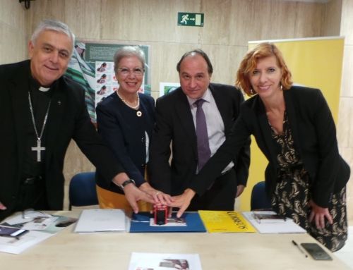 Manos Unidas en Tenerife presenta el primer Sello Solidario emitido por Correos